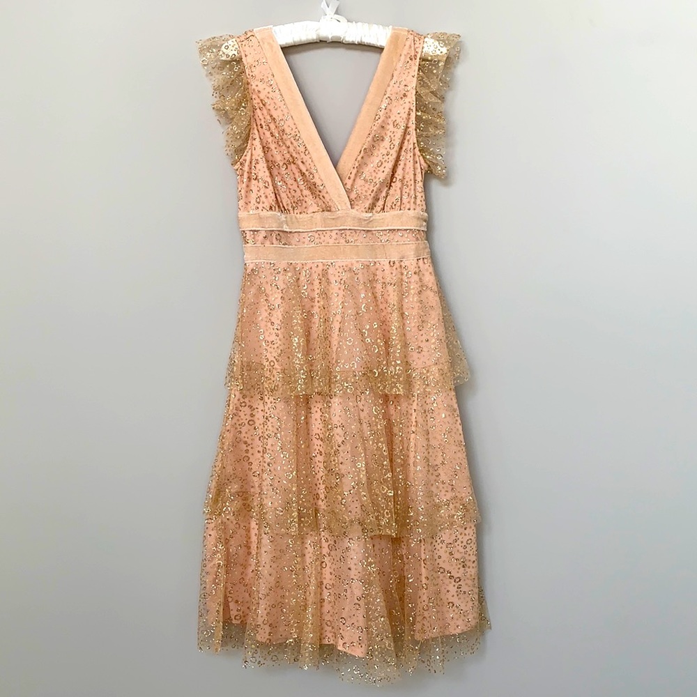 Lulus Stunning Love nude and gold glitter tiered midi dress fully lined size M